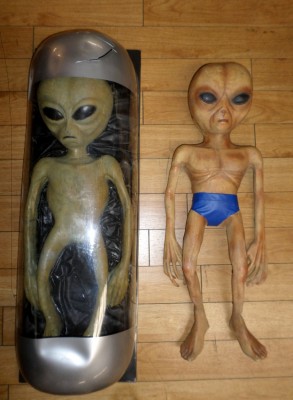 *SPACE ALIENS