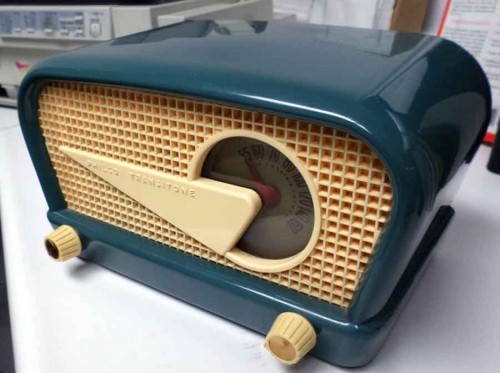 VINTAGE RADIO