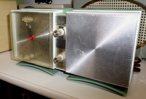 VINTAGE RADIO