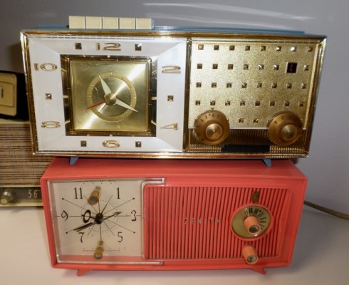 VINTAGE RADIOS