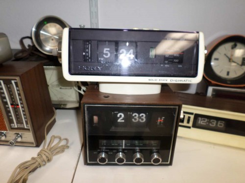 VINTAGE RADIOS