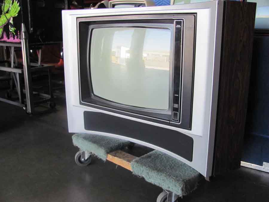 ZENITH CONSOLE TV in TVS/RADIOS > TELEVISIONS